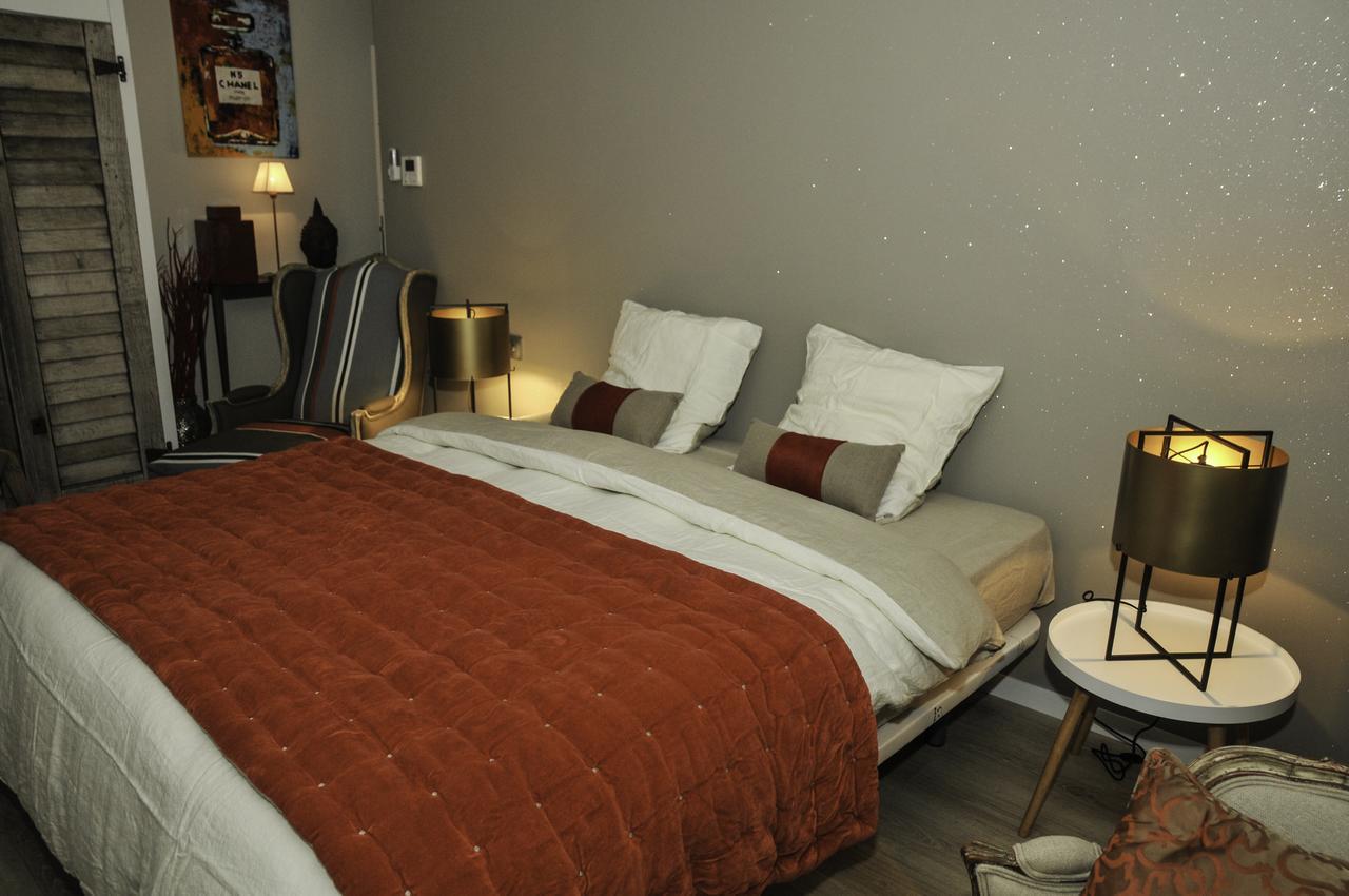 Escapades Lointaines Acomodação com café da manhã Perpinhã Exterior foto